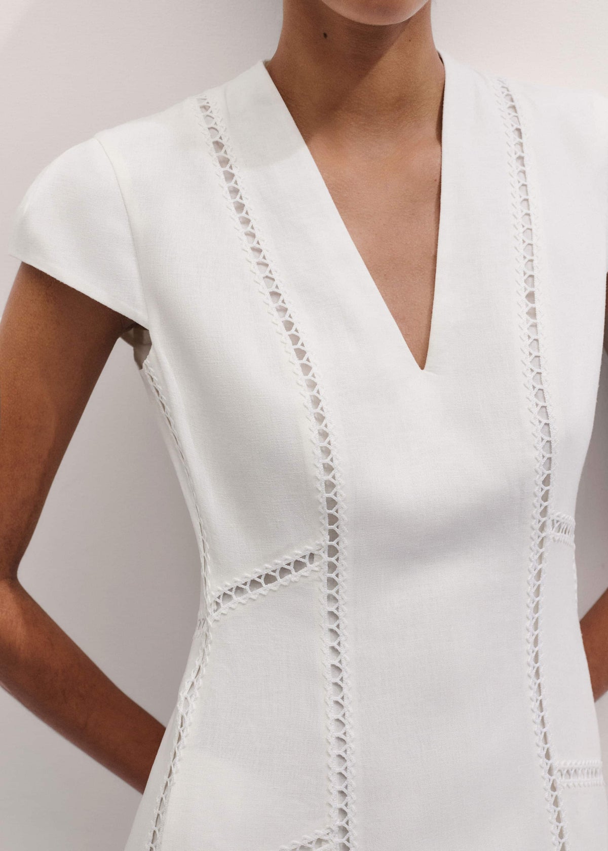 White Crease-Less Linen Embroidered Maxi Dress | ME+EM