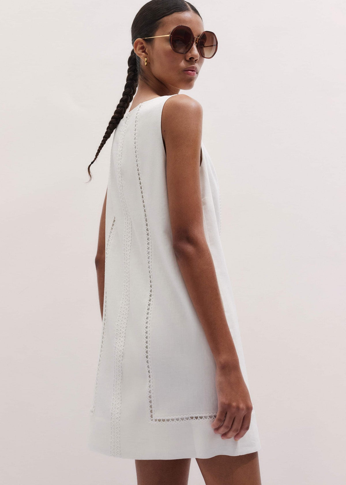 White Crease-Less Linen Embroidered Midi Dress | ME+EM