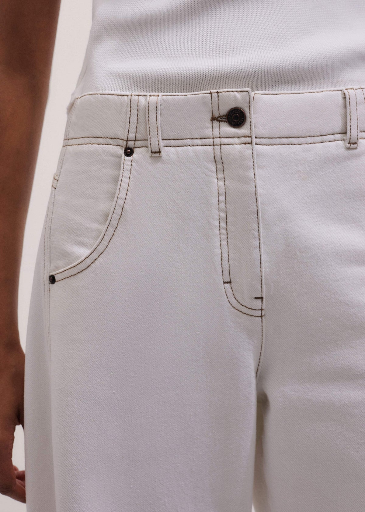 White Relaxed Engineered Jean | ME+EM