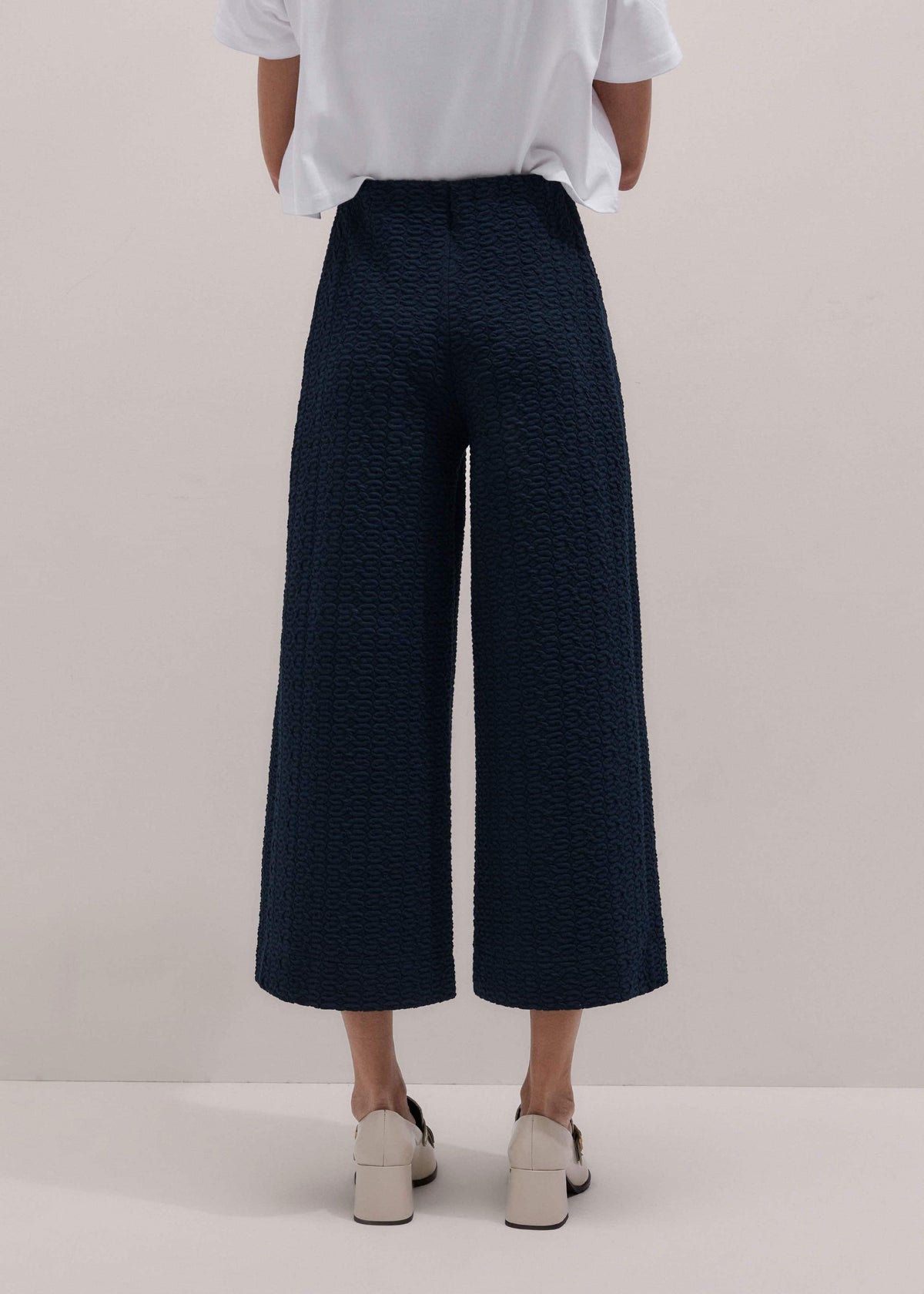 Navy Curling Cross Jacquard Cropped Pant | ME+EM