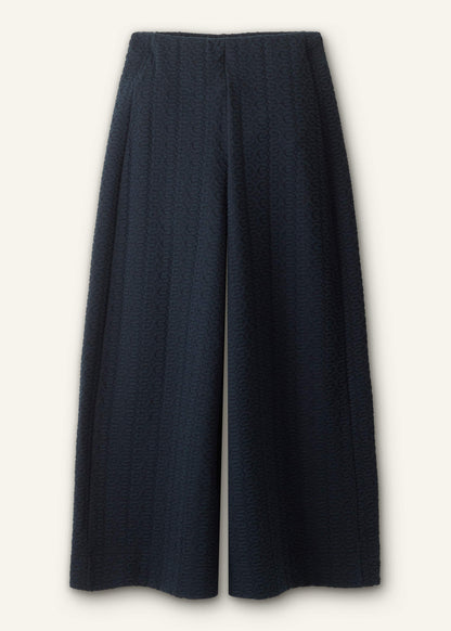 Navy Curling Cross Jacquard Cropped Pant | ME+EM
