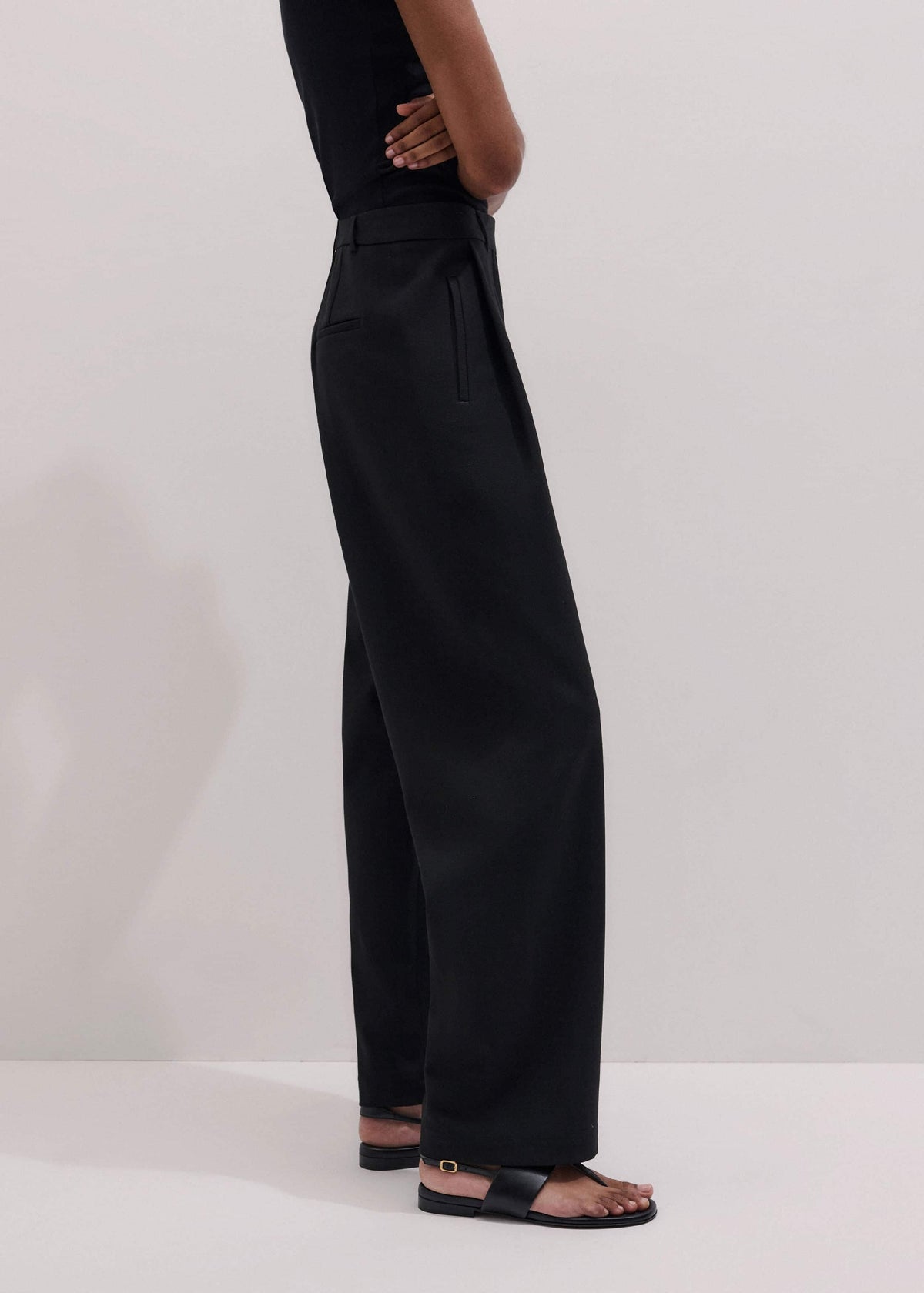 Black Clever Tapered Pant | ME+EM