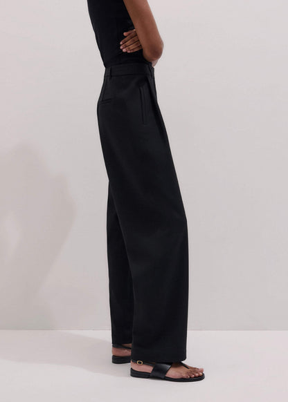 Black Clever Tapered Pant | ME+EM