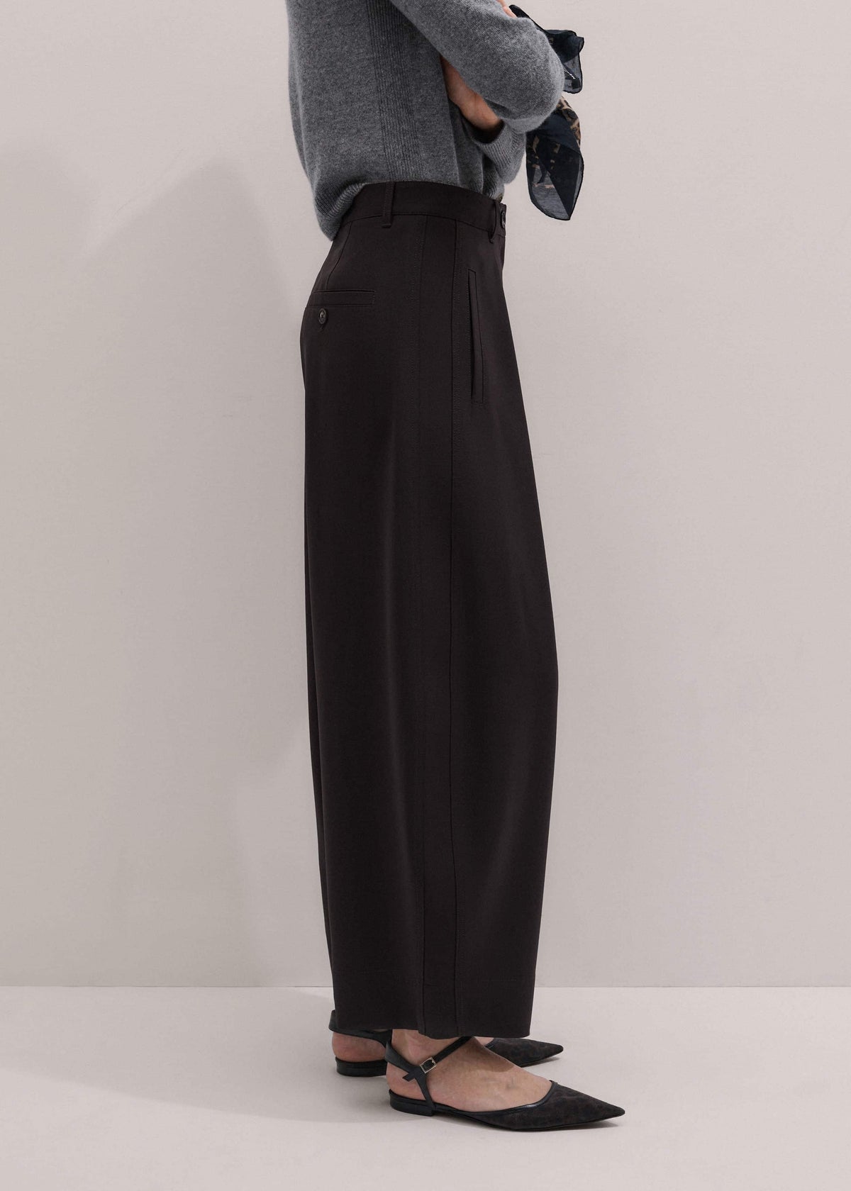 Brown Barrel-Leg Pant | ME+EM