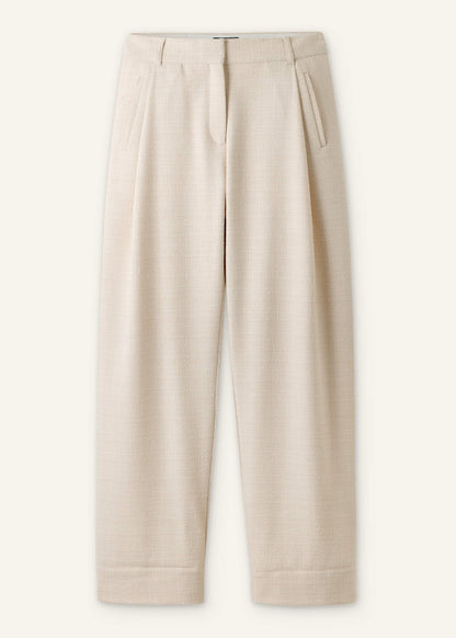 Ivory Clever Tapered Pant | ME+EM