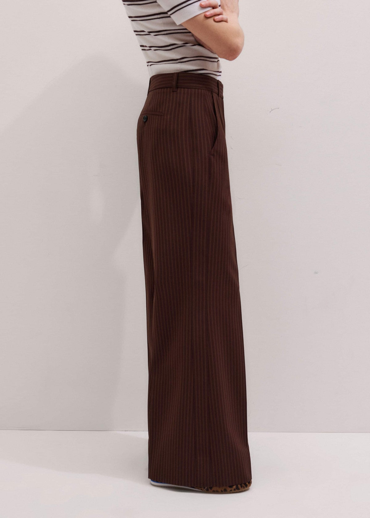 Cinnamon Pinstripe Leg Elongator Pant | ME+EM