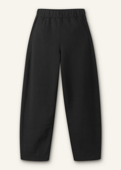 Black Luxe Travel Tailoring Barrel-Leg Pant | ME+EM