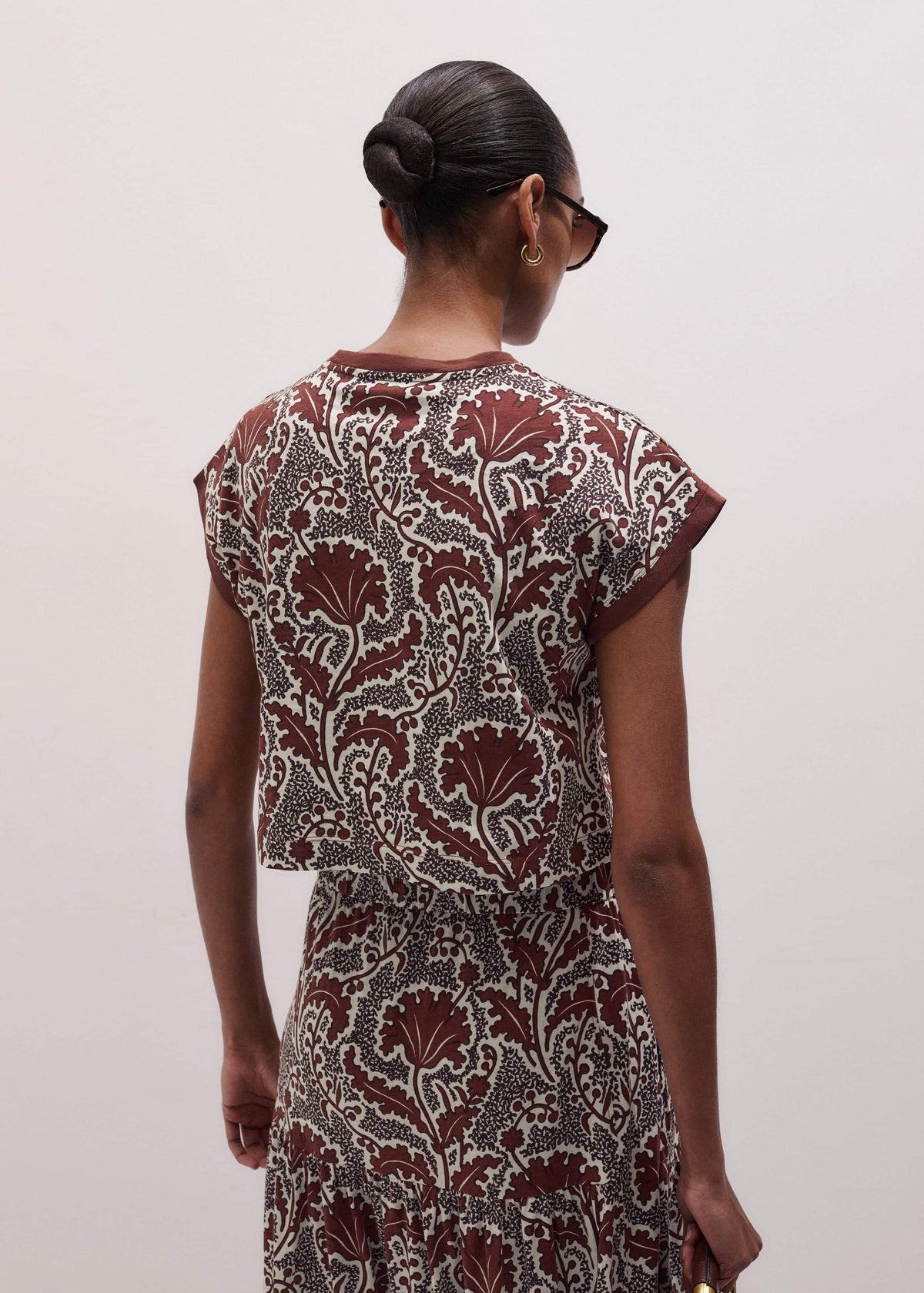 Cinnamon Rising Wildflowers Relaxed Crop Tee | ME+EM