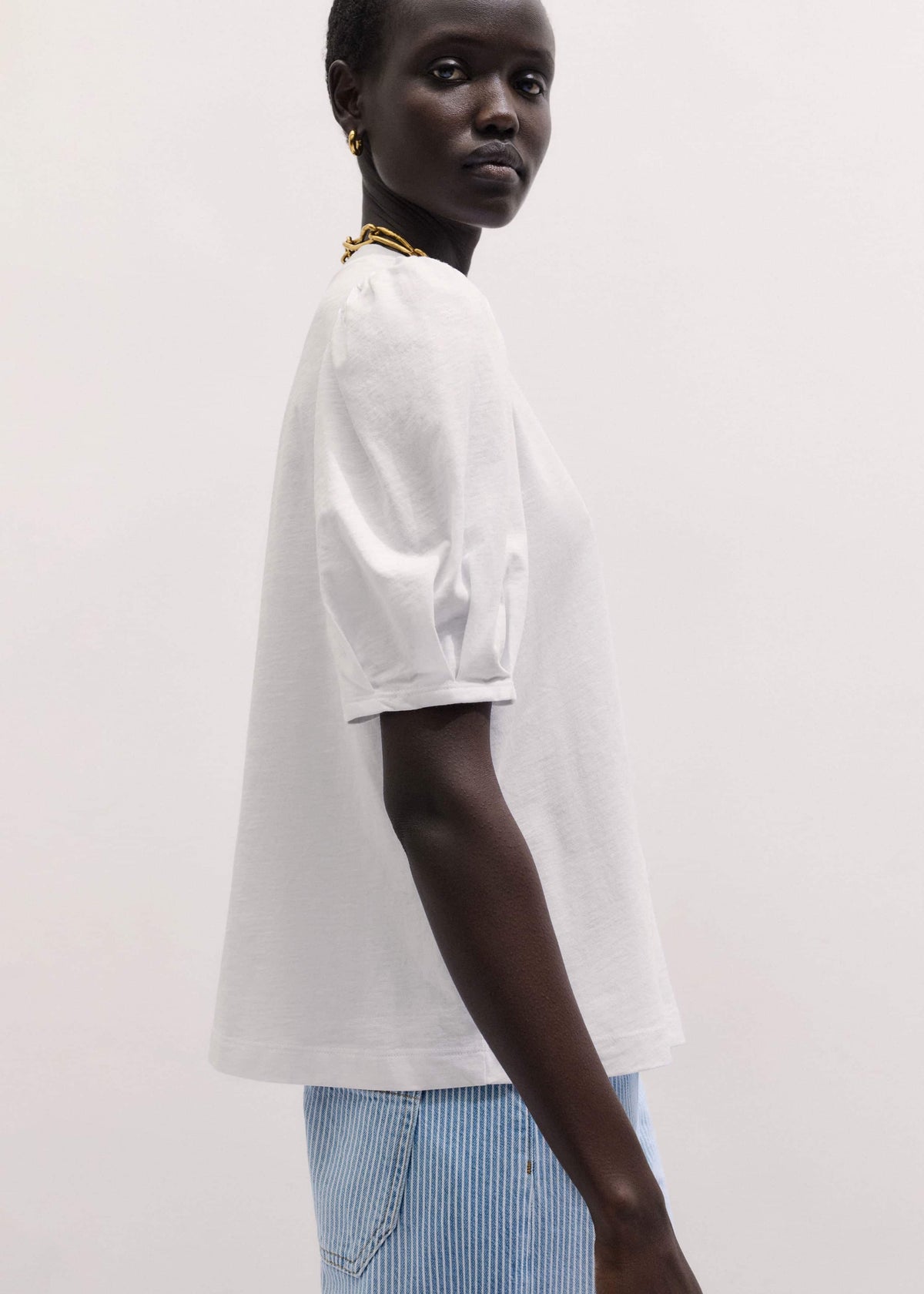 White Feminine Sleeve Swing Top | ME+EM