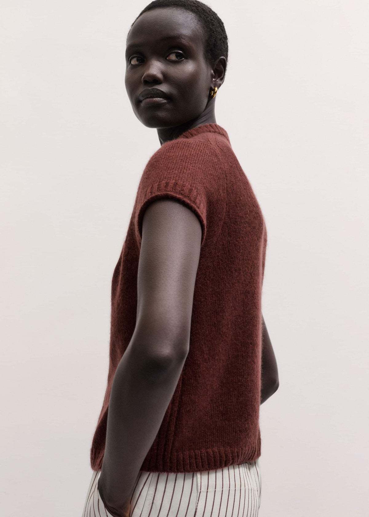 Cinnamon Brown V-Neck Baby Tee | ME+EM